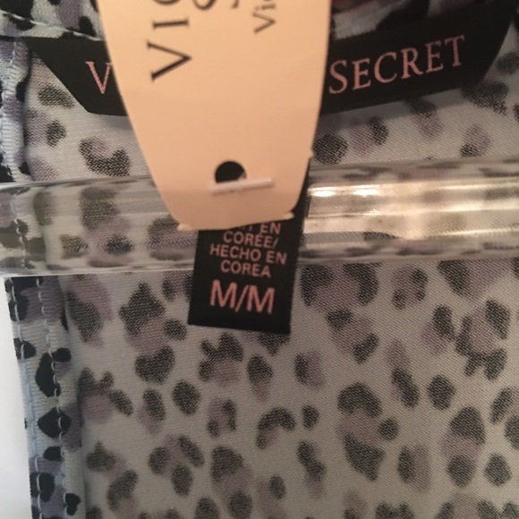 Victoria’s Secret - Firm Price - Picture 3 of 3